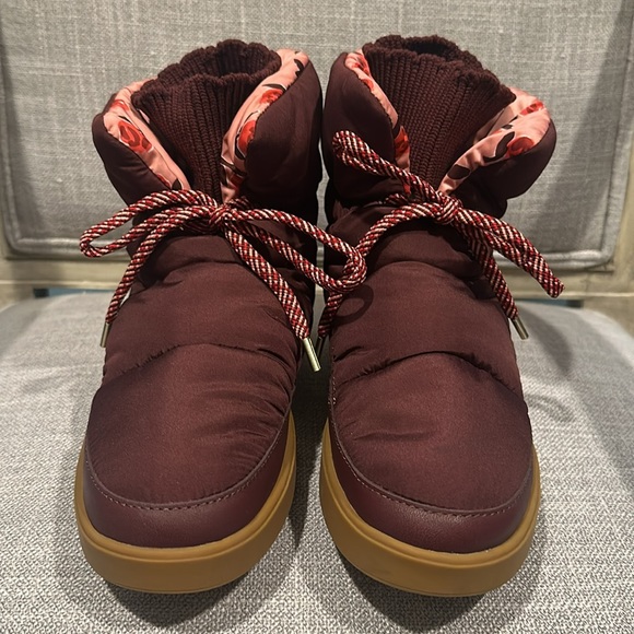 NEW-Kate Spade ♠️ Cocoon Snow Boots. Size 8.5B - Picture 3 of 16